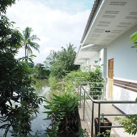 Baanpooya Hotel&Resort Tak Exterior foto